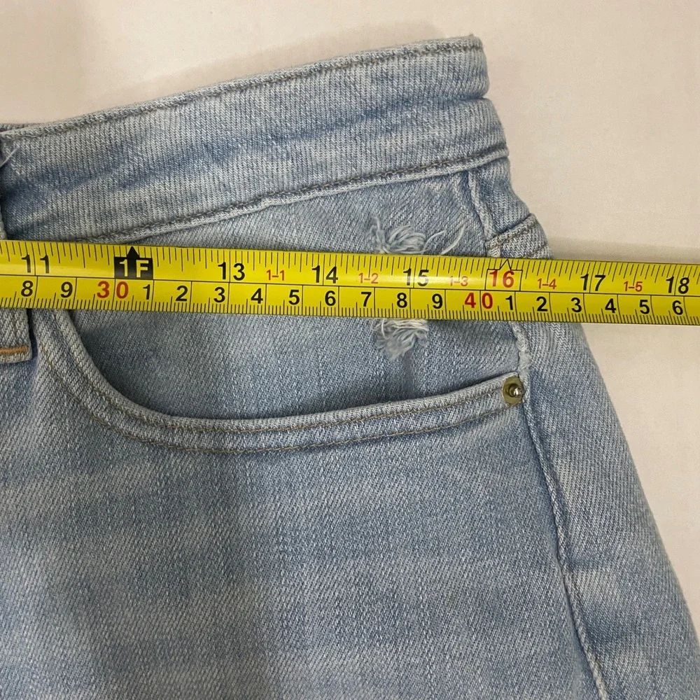 Frame Le Grand Garcon Shorts Womens 26 Distressed Denim Cutoff Raw Hem - Picture 6 of 8